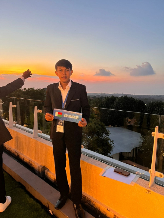Leonel Mahasiswa Teknik Komputer Unand Terpilih Sebagai Delegasi Konferensi Internasional di Bali